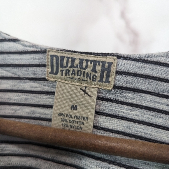 Duluth Shirt Womens Medium Gray Striped Ponte Pro Tunic Pullover V Neck - Picture 4 of 13